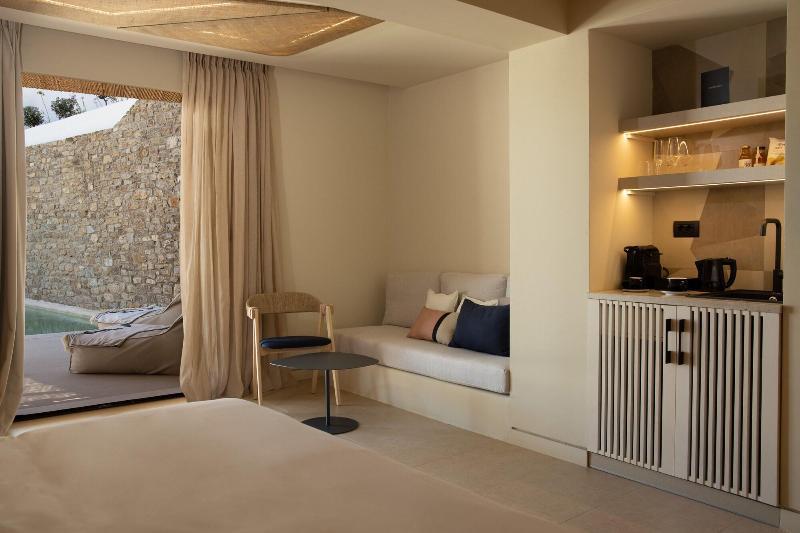 Aegon Mykonos, Autograph Collection